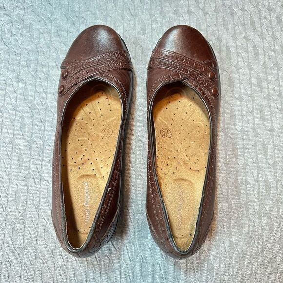 Hush Puppies Women's Brown Leather Flats Size 8.5 Casual Comfort - Picture 1 of 7